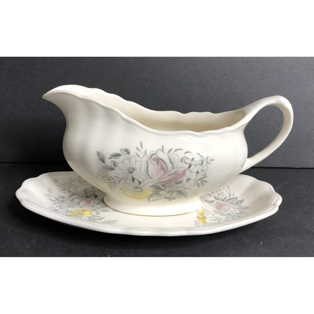 J & G Meakin England Old World Charm Gravy Boat with Underplate Rose Floral READ